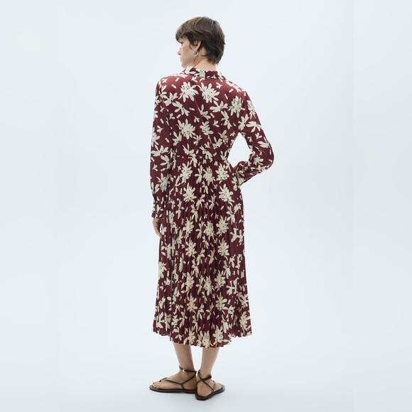 Mango Burgundy Floral printed pleated dress NWT - Picture 4 of 4